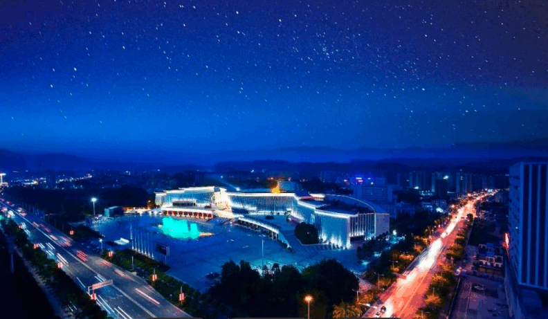 恩施旅游24小時電話_當(dāng)?shù)貙?dǎo)游咨詢熱線_免費(fèi)預(yù)訂